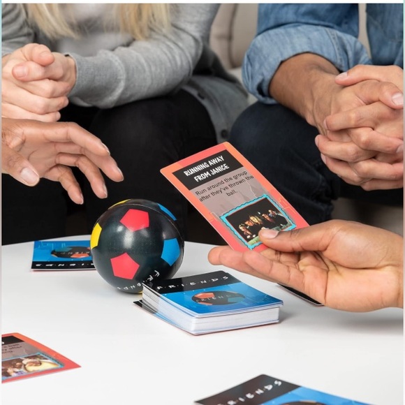 Friends -The One With The Ball Party Game - NIB - Picture 2 of 6